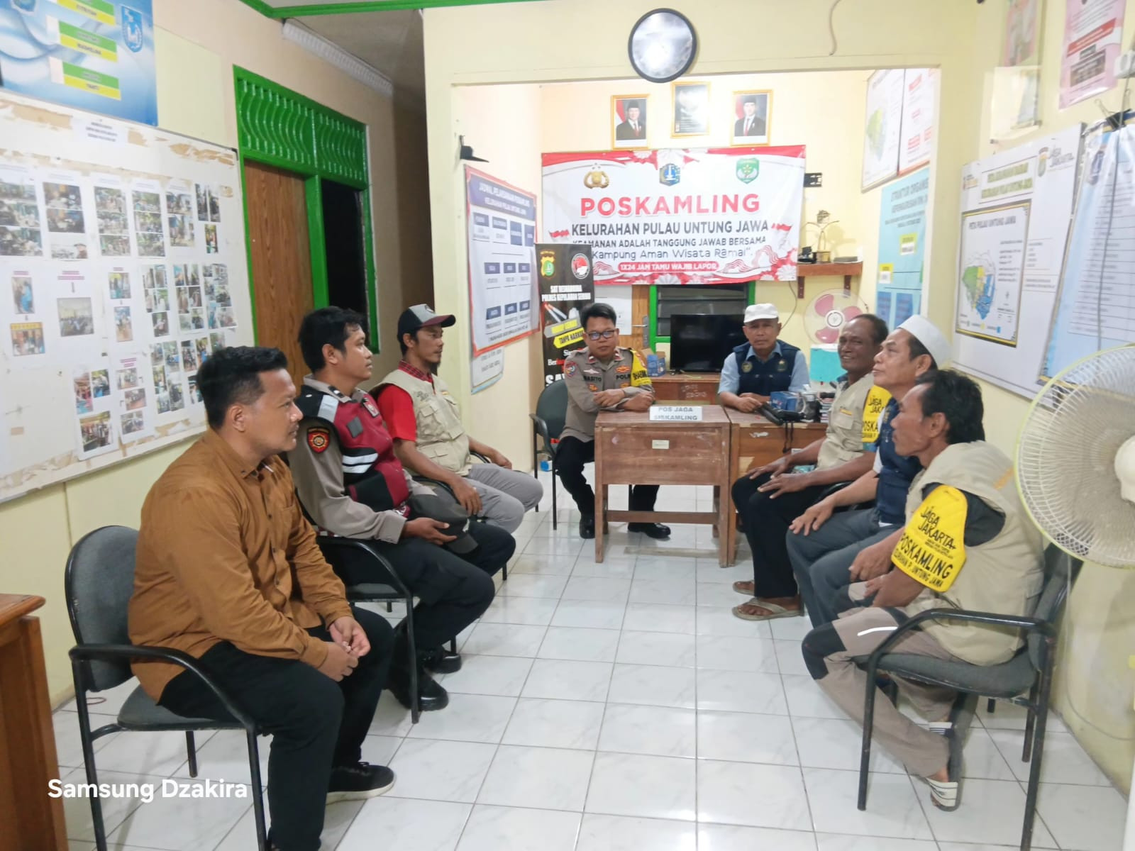 Patroli Malam Gabungan di Kepulauan Seribu Selatan, Polisi Ajak Warga Aktif Jaga Keamanan Lingkungan