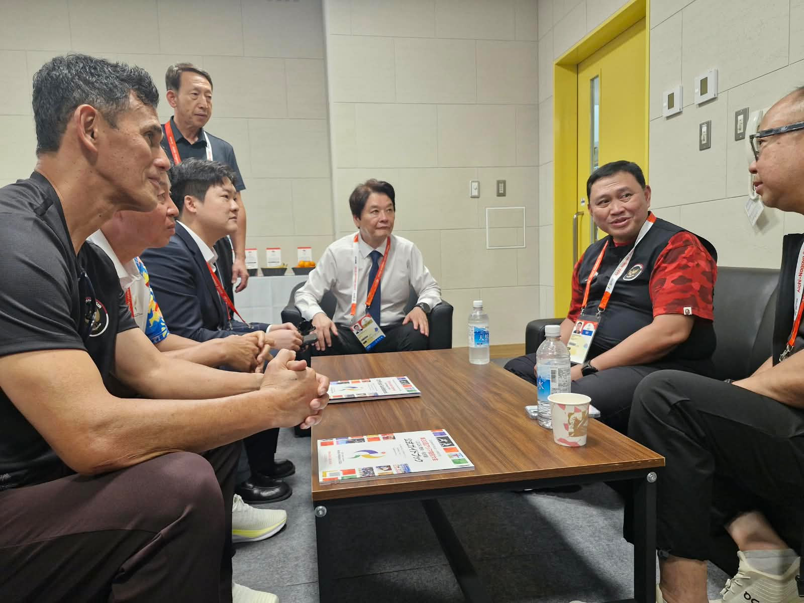 WAKAPOLRI UCAPKAN SELAMAT, PERSONEL POLRI ANTARKAN SOFT TENNIS INDONESIA RAIH MEDALI DI ASIAN GAMES NAGOYA