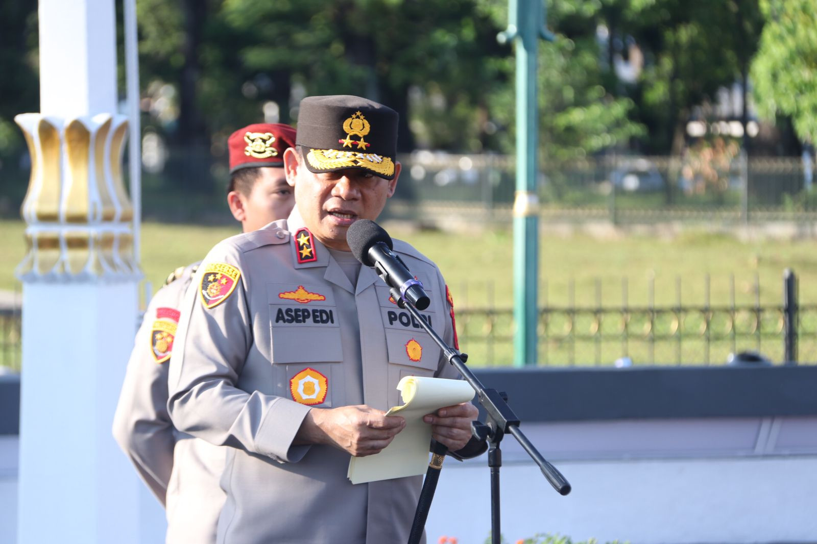 Polda Metro Jaya kawal aksi buruh, Kapolda : Layani Humanis Karena Mereka adalah Saudara Kita