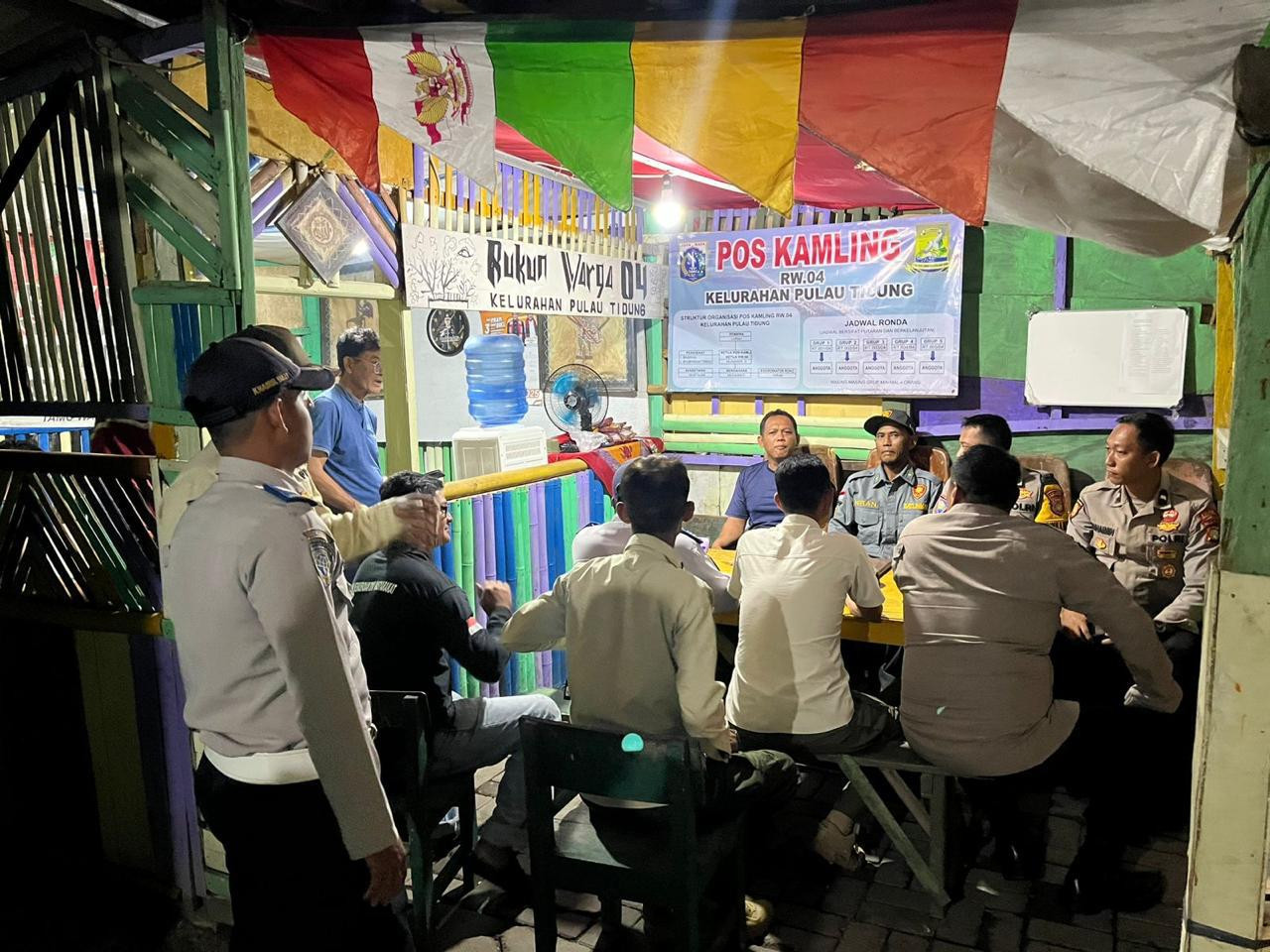 Antisipasi Cuaca Buruk, Polres Kepulauan Seribu Gelar Siskamling Serentak di Pulau-Pulau Penduduk