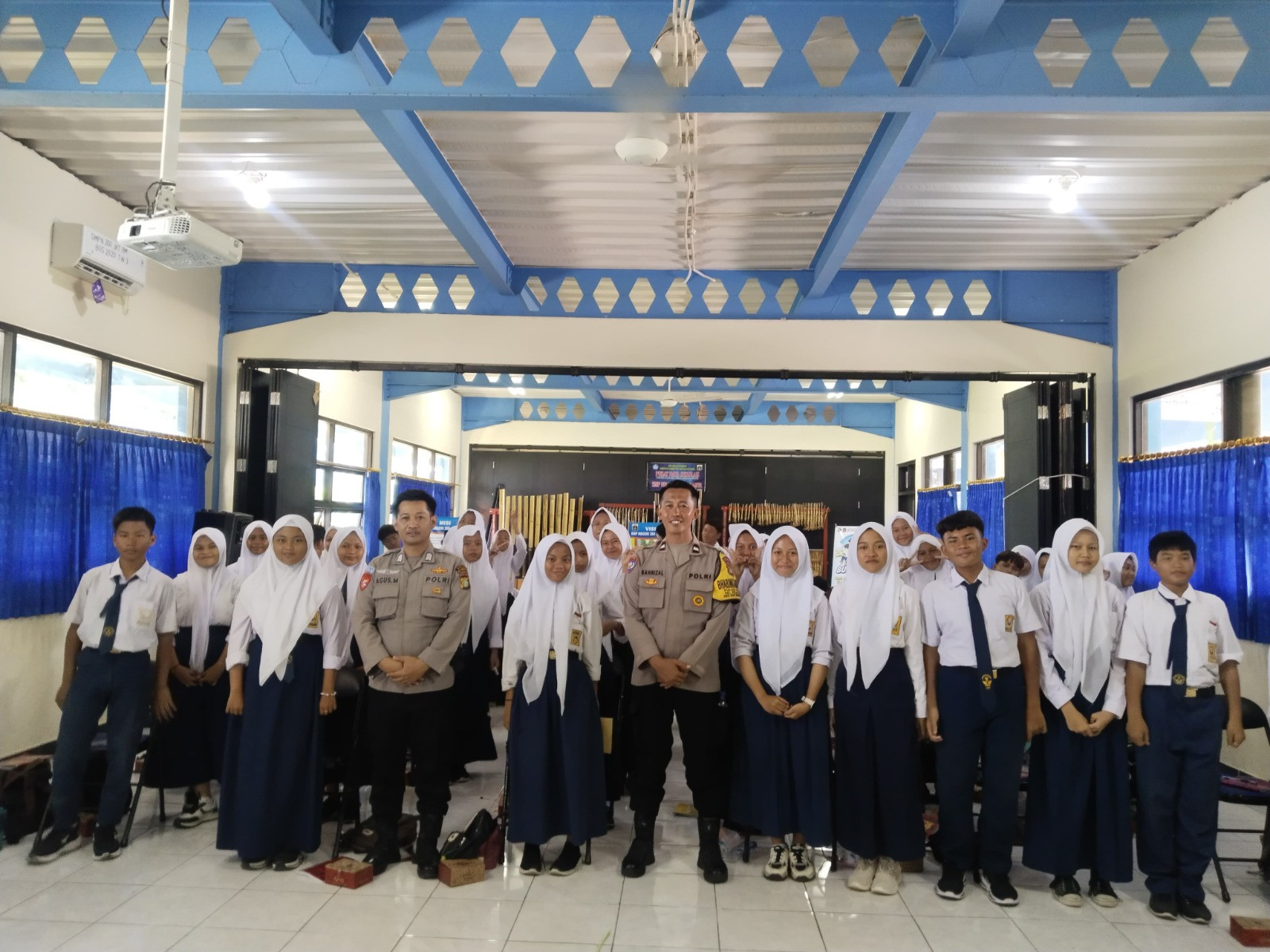 Polres Kepulauan Seribu Gelar Workshop Antibullying di SMPN 260 Pulau Harapan, Ajak Remaja Jadi Pelopor “Jaga Jakarta”