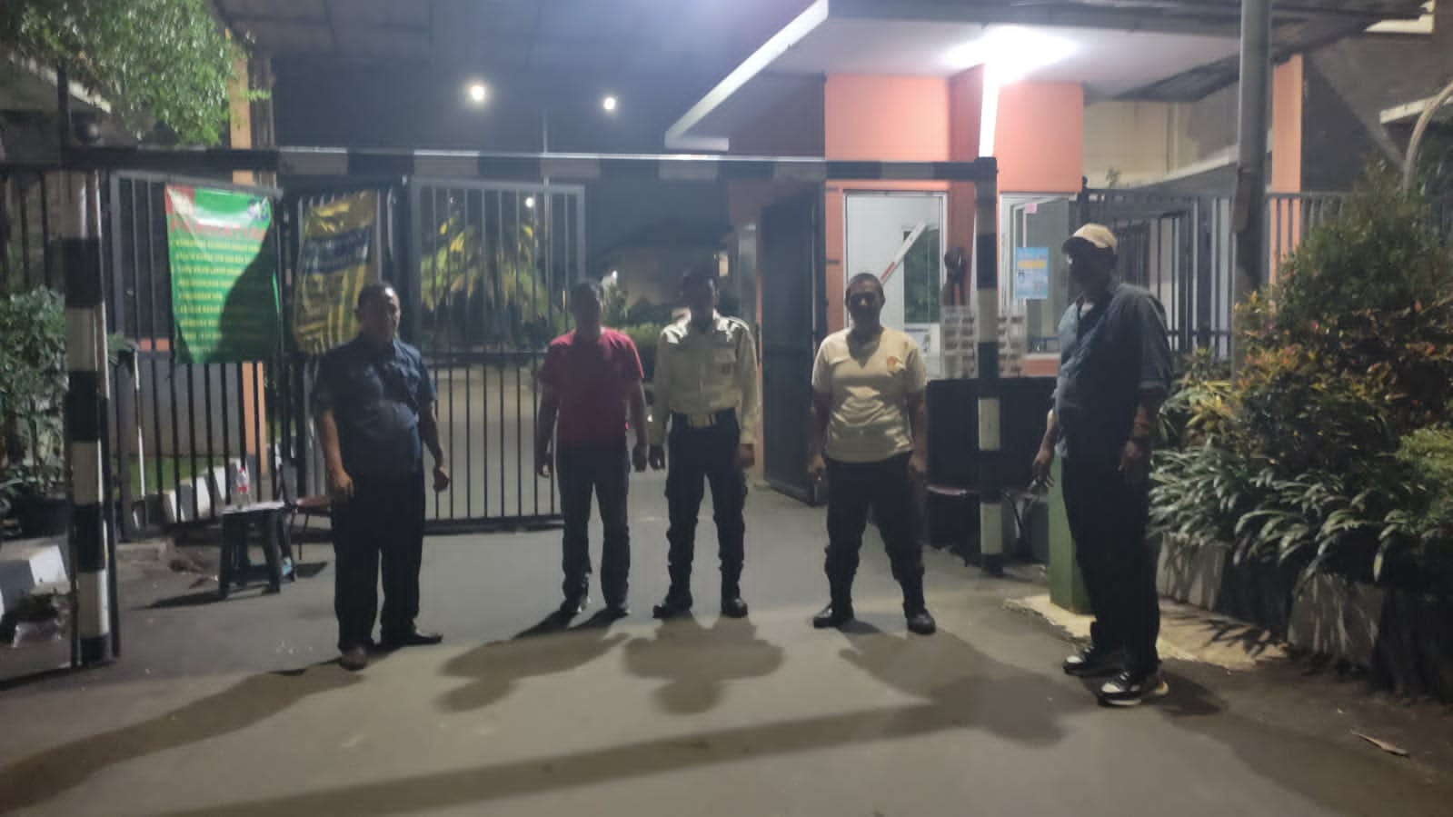 Patroli Dialogis Polsek Bekasi Barat Antisipasi Kebut-kebutan Sepeda Motor dan Tawuran