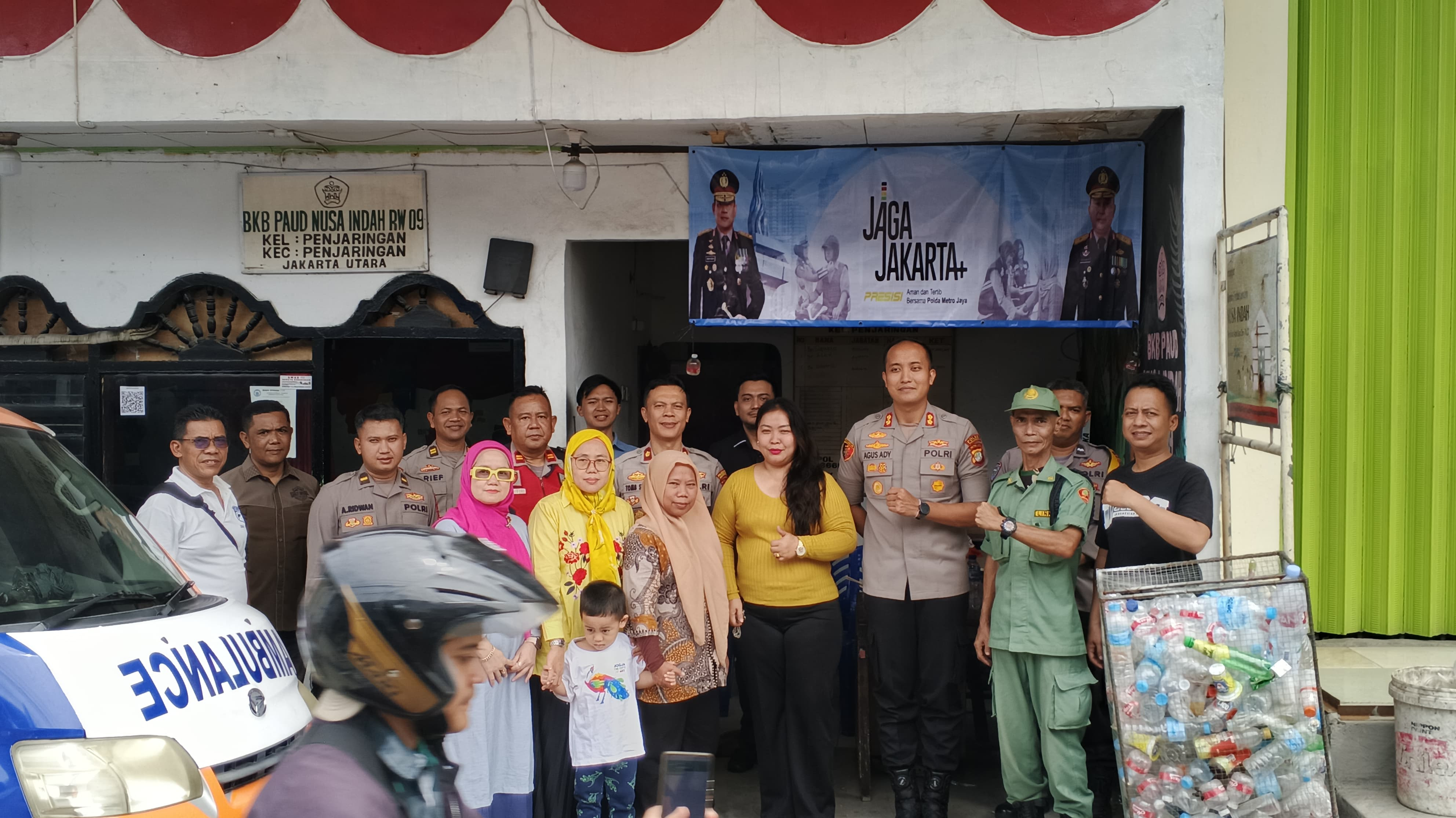 Jaga Jakarta+, dan Jaga Lingkungan, Polsek Metro Penjaringan Gelar Siskamling Bersama Warga RW 09 Pluit