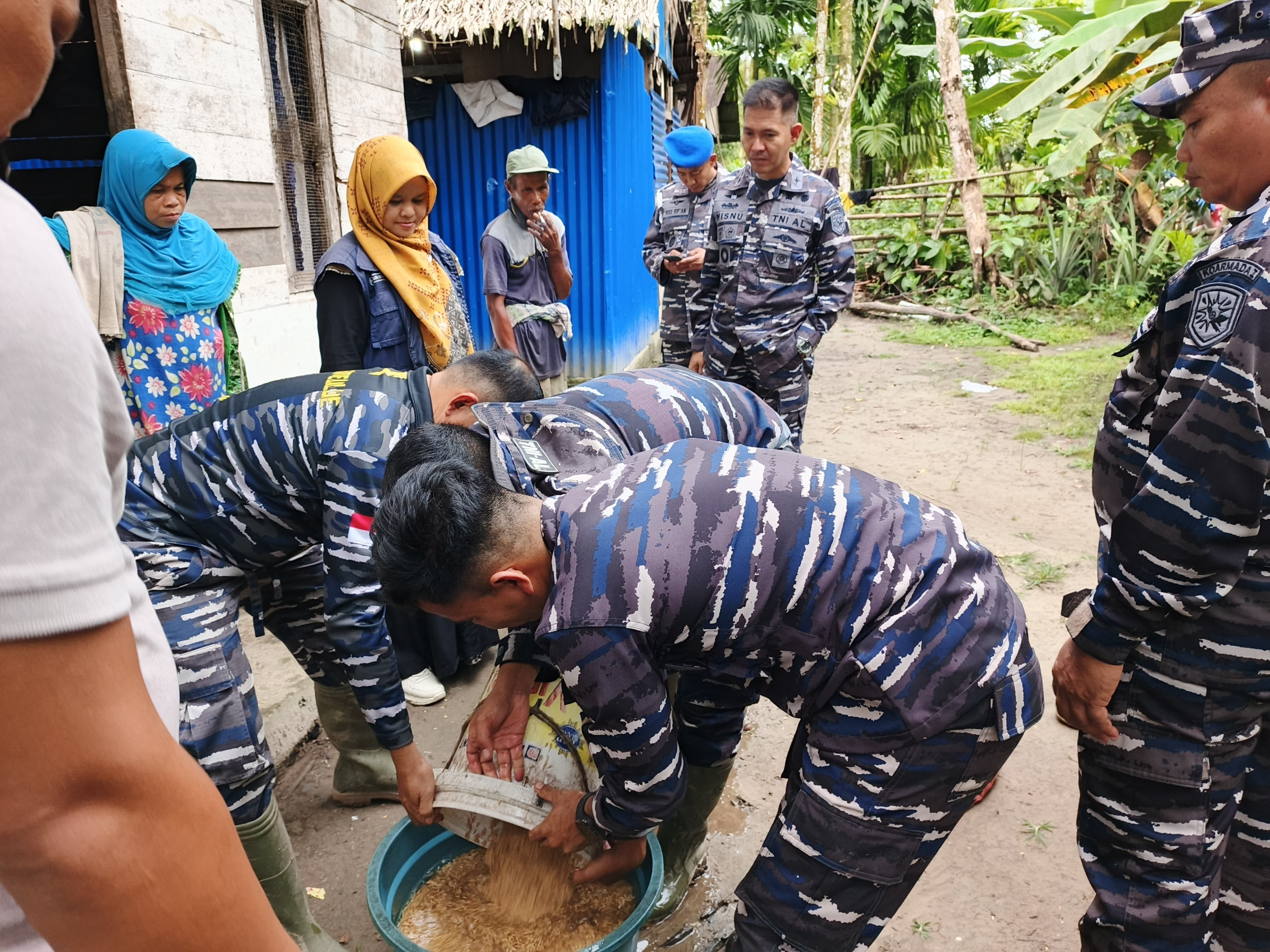 Lanal Simeulue Ajak Masyaraakat Tanam Padi Untuk Menjaga Ketersediaan Stok Beras di Wilayah Kabupaten Simeulue