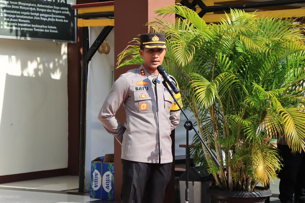 Polsek Jatisampurna Gelar Pengamanan Apel Kasatwil Polri 2025 di Cikeas Bogor