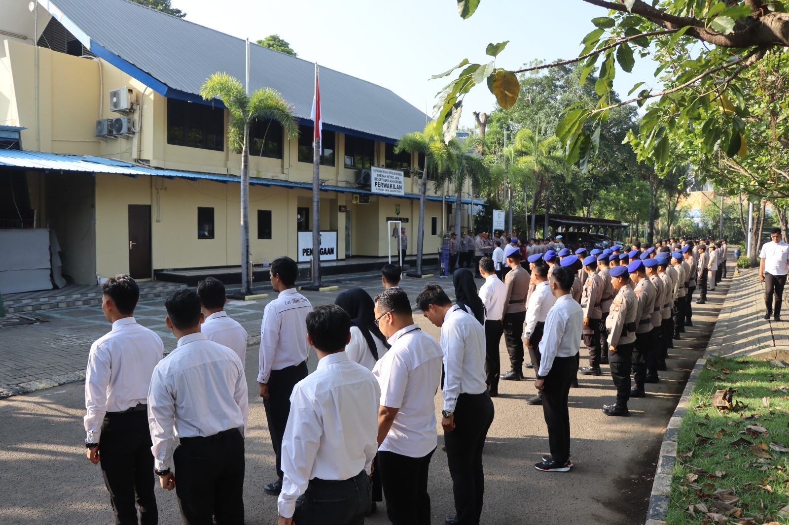 Apel Pagi Polres Kepulauan Seribu, Wakapolres Tekankan Pedomani Direktif Kapolda Metro Jaya