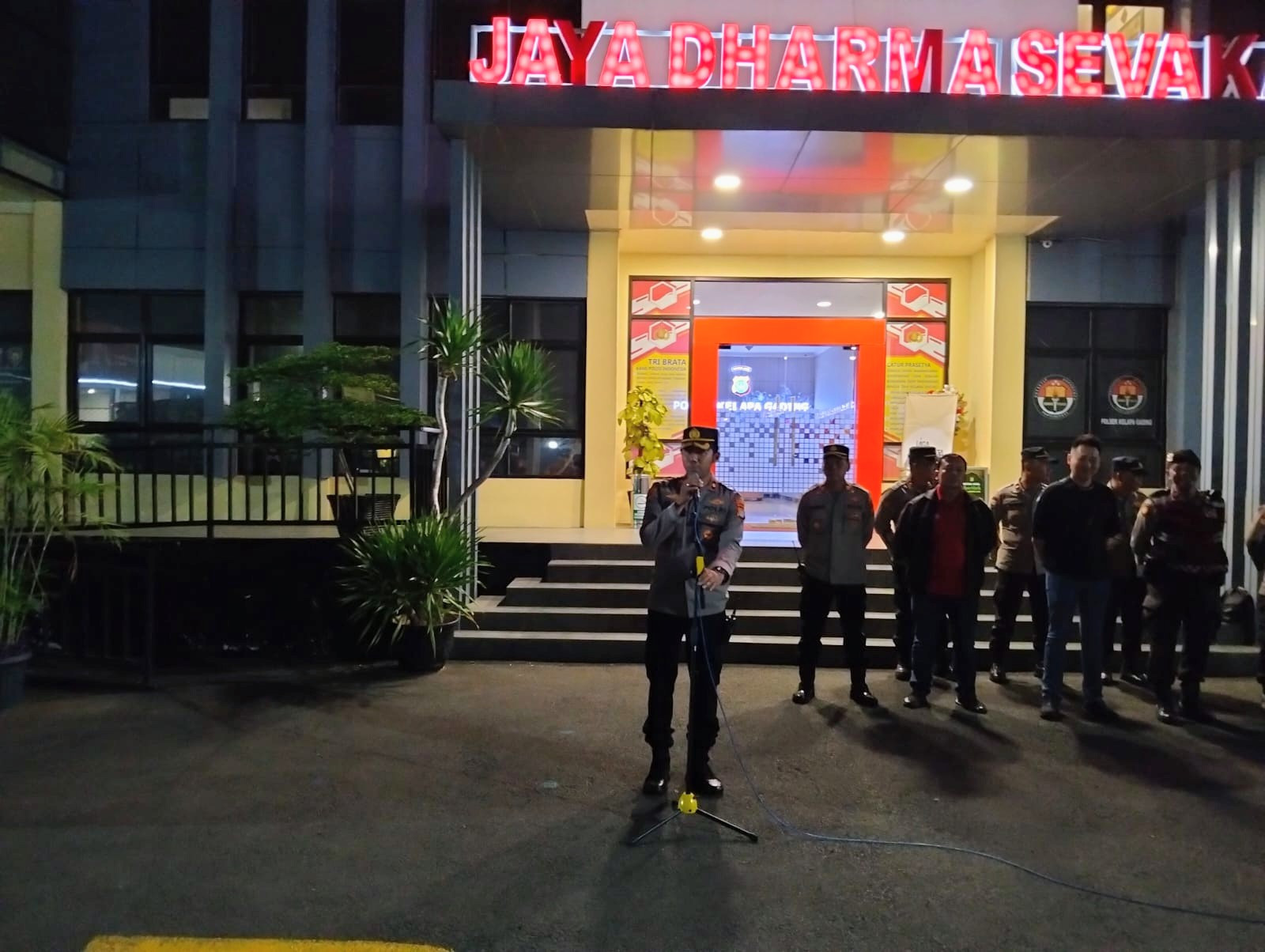 Jaga Jakarta, Polsek Kelapa Gading Gelar Apel dan Patroli KRYD Bersama 3 Pilar untuk Jaga Kamtibmas