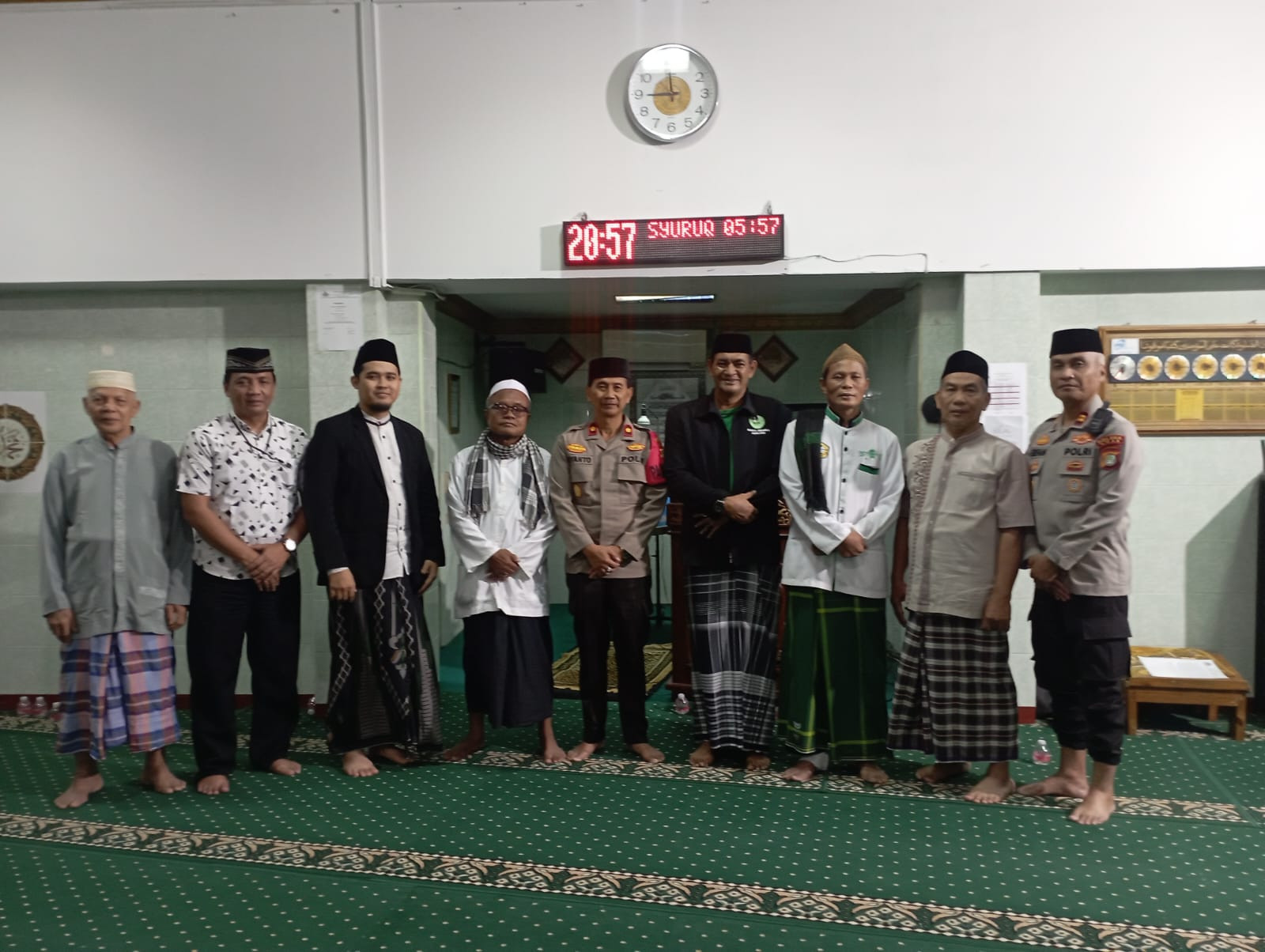 Tarawih Keliling di Koja, Polres Metro Jakarta Utara Ajak Warga Perkuat Kamtibmas Selama Ramadhan
