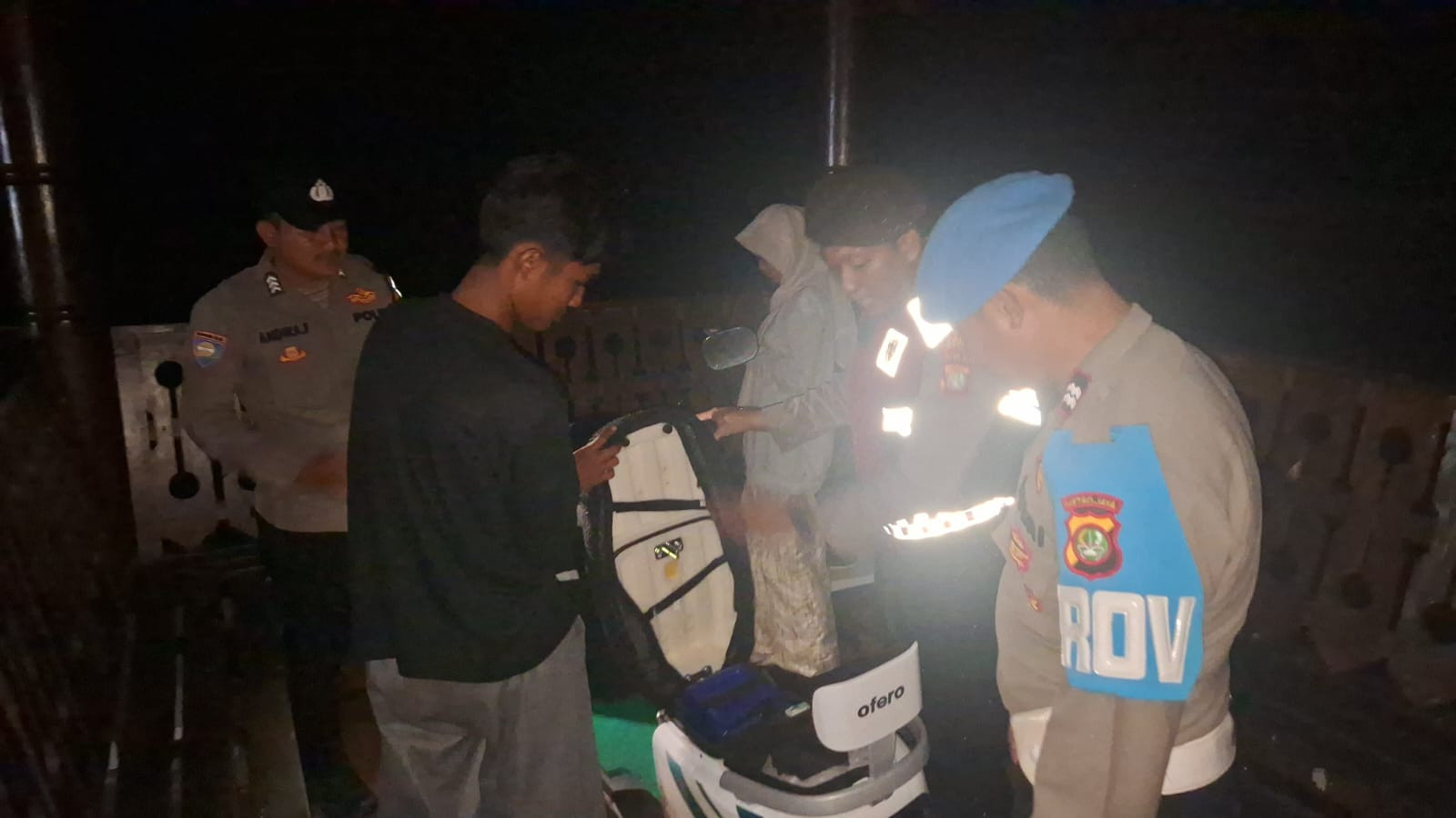 Patroli Malam Jakarta On The Spot, Polsek Kepulauan Seribu Selatan Ajak Warga Aktif Gunakan Layanan Polisi 110