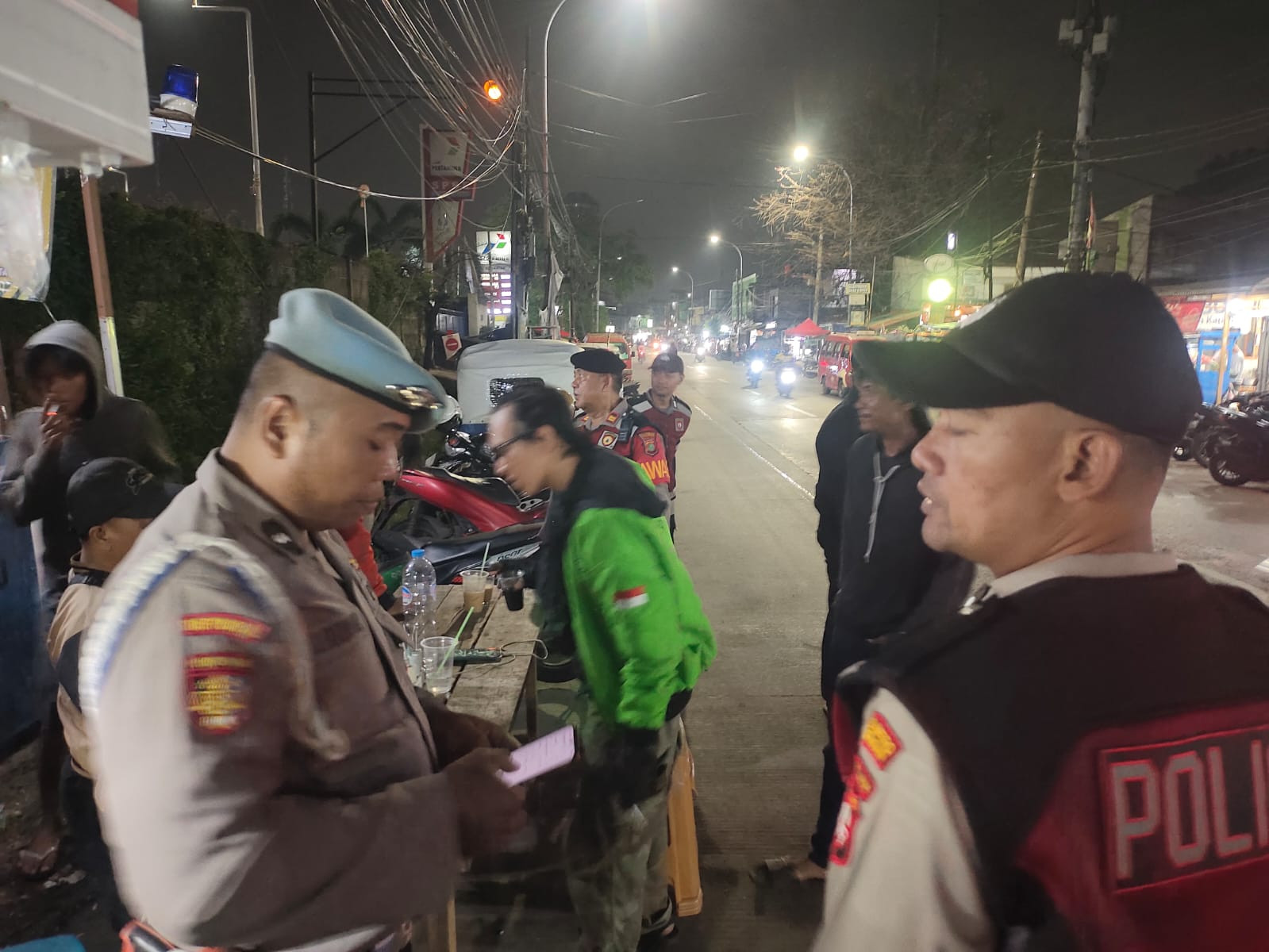 Polsek Metro Penjaringan Gencarkan Patroli Malam KRYD: Cegah Tawuran dan Kejahatan Jalanan