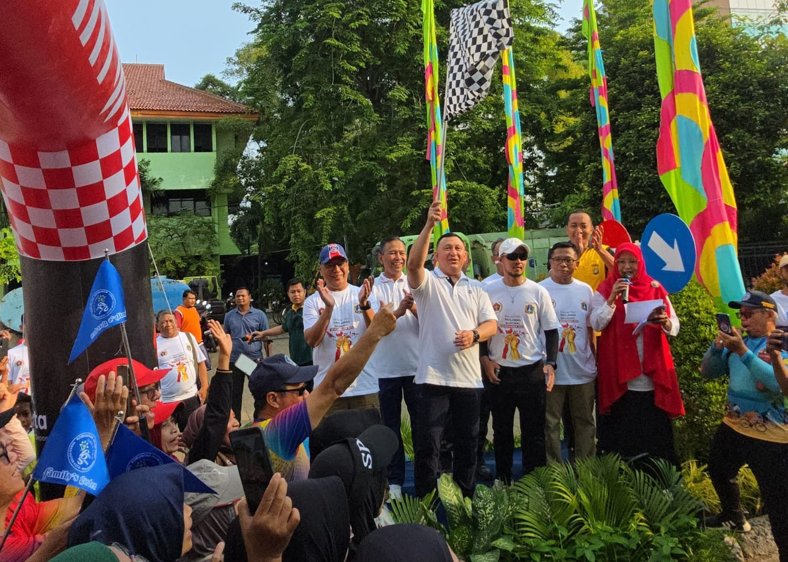 Fun Walk Pokja PWI Jakarta Utara Peringati Hari Pahlawan, 650 Warga Meriahkan Penjaringan
