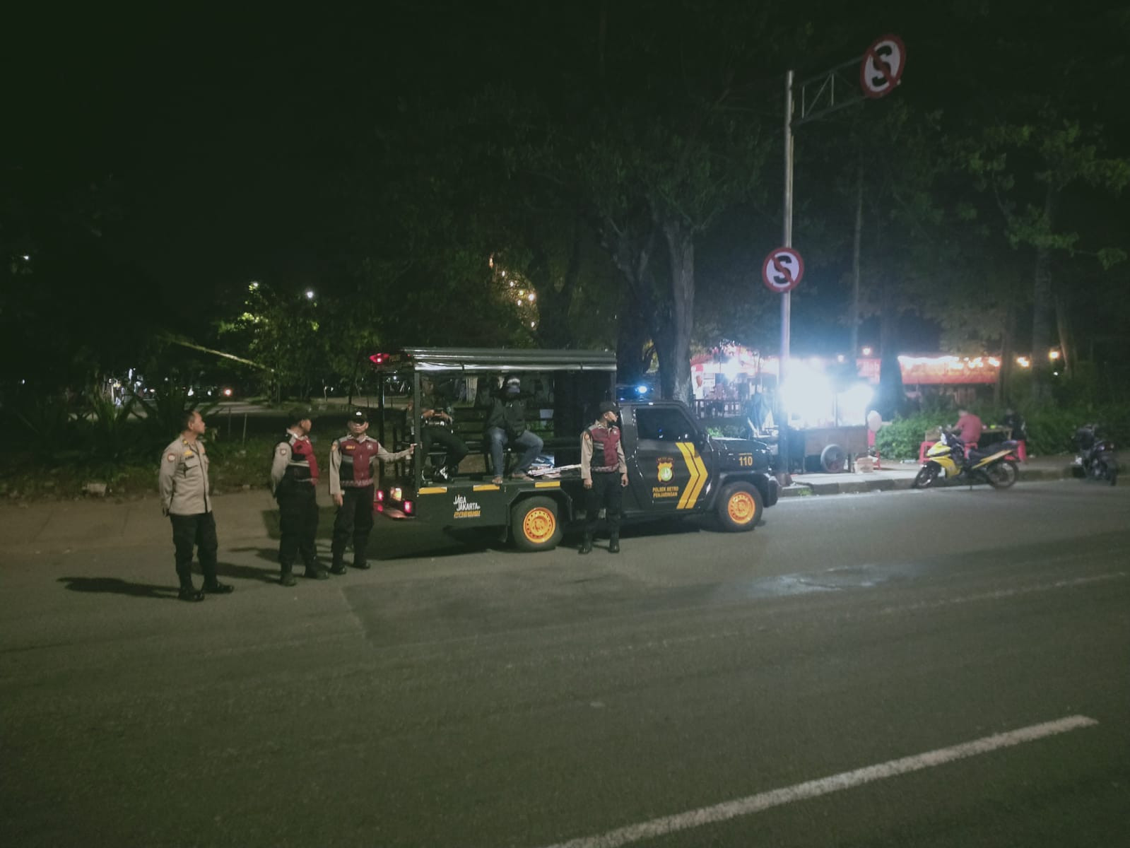Polsek Metro Penjaringan Gelar Patroli KRYD Tengah Malam, Antisipasi Tawuran dan Kejahatan Jalanan
