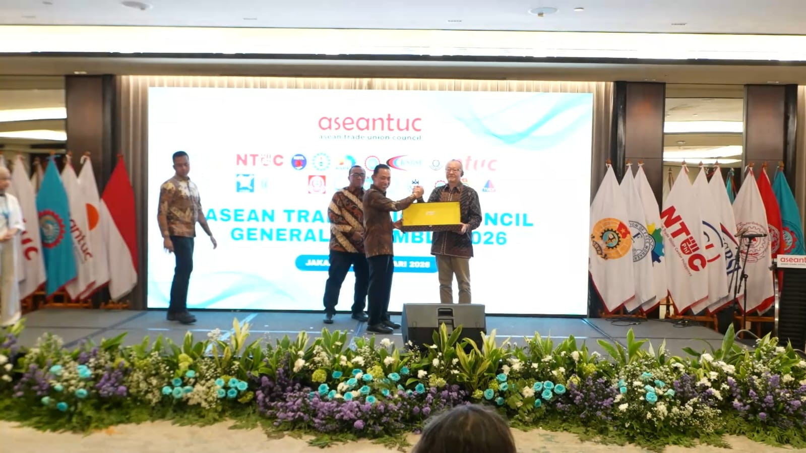 Kapolri Hadiri Gala Dinner General Assembly ASEAN TUC 2026, Tekankan Hubungan Industrial Harmonis