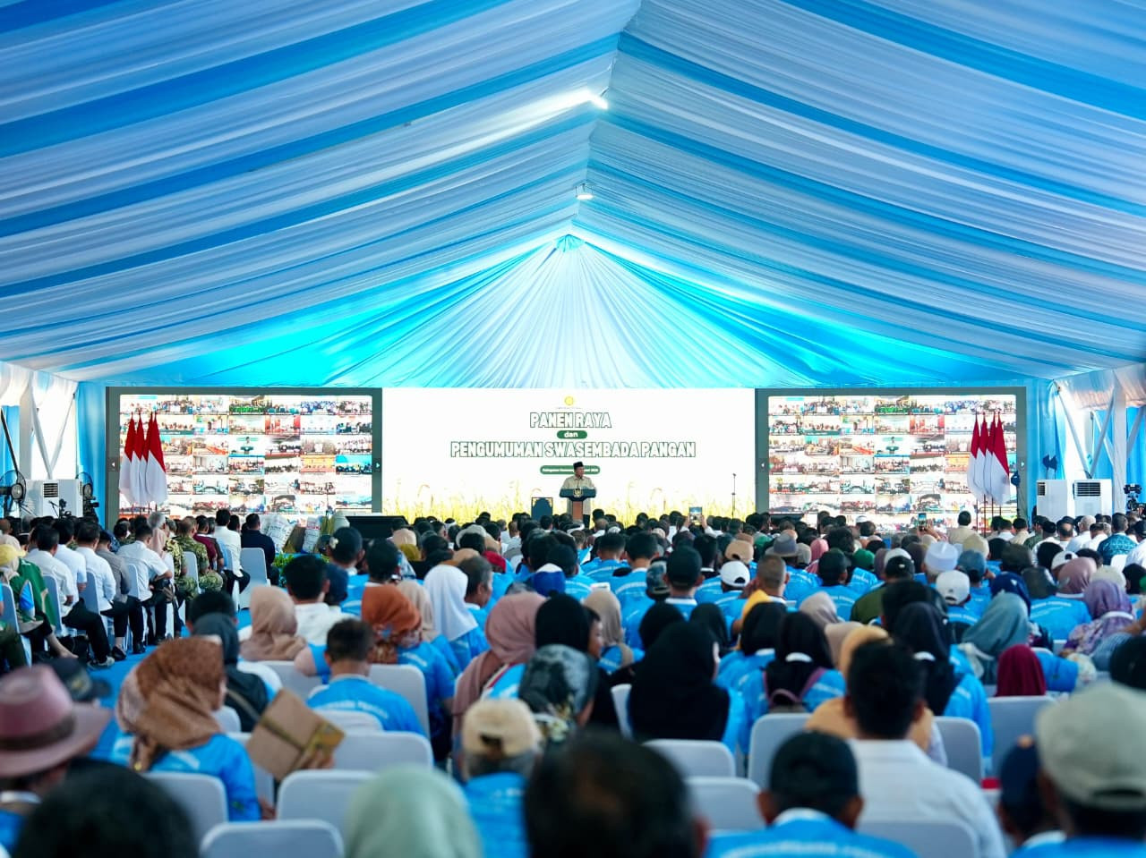 Cek Panen Raya di Karawang, Petani Antusias Bertemu Prabowo