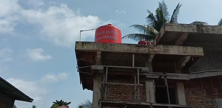 Polres Padang Pariaman Percepat Transisi Pemulihan Bencana, Bangun Jembatan Darurat dan Fasilitas Air Bersih