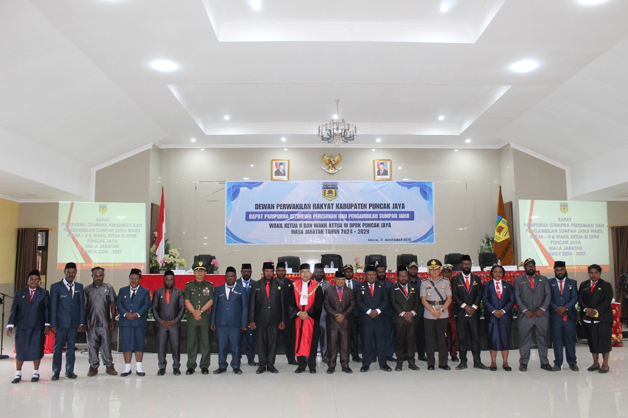 Kodim 1714/Puncak Jaya Hadiri Rapat Paripurna Istimewa Pelantikan Anggota DPRK Masa Jabatan 2024–2029