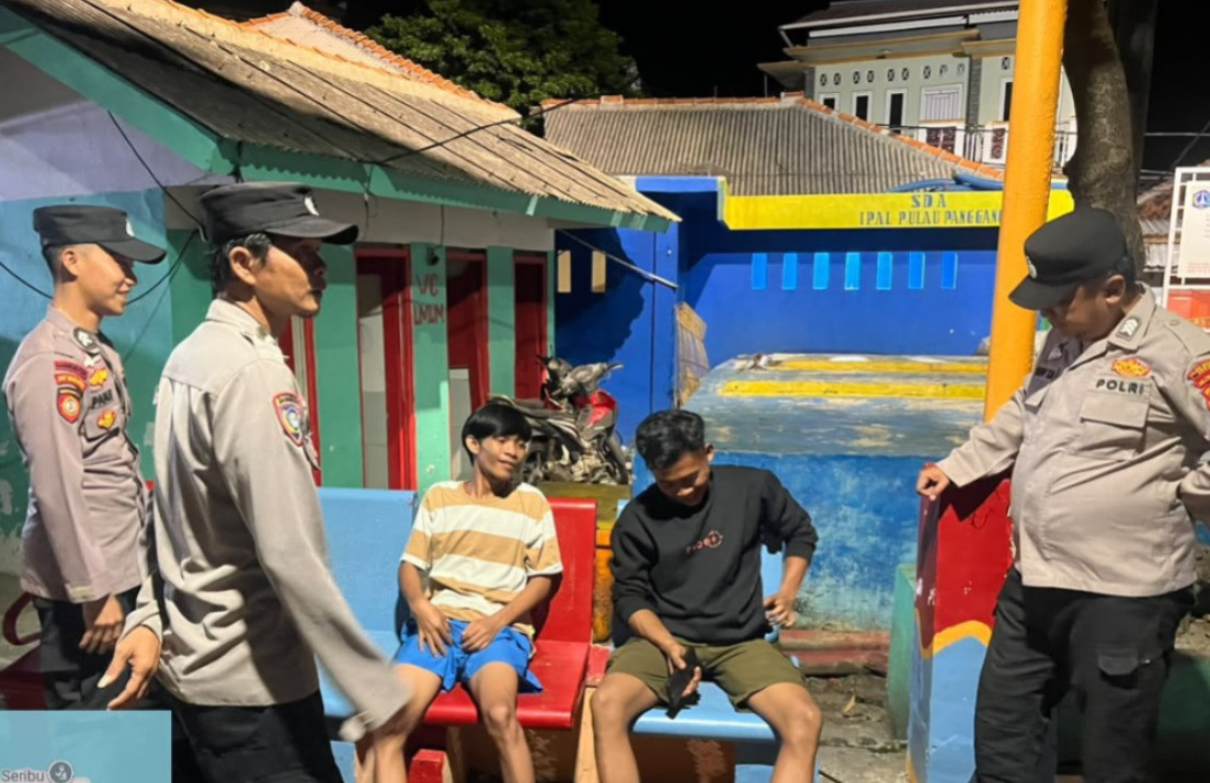Layanan Polisi 110 Jadi Akses Cepat Warga, Polsek Kepulauan Seribu Utara Sosialisasikan Saat Patroli Malam