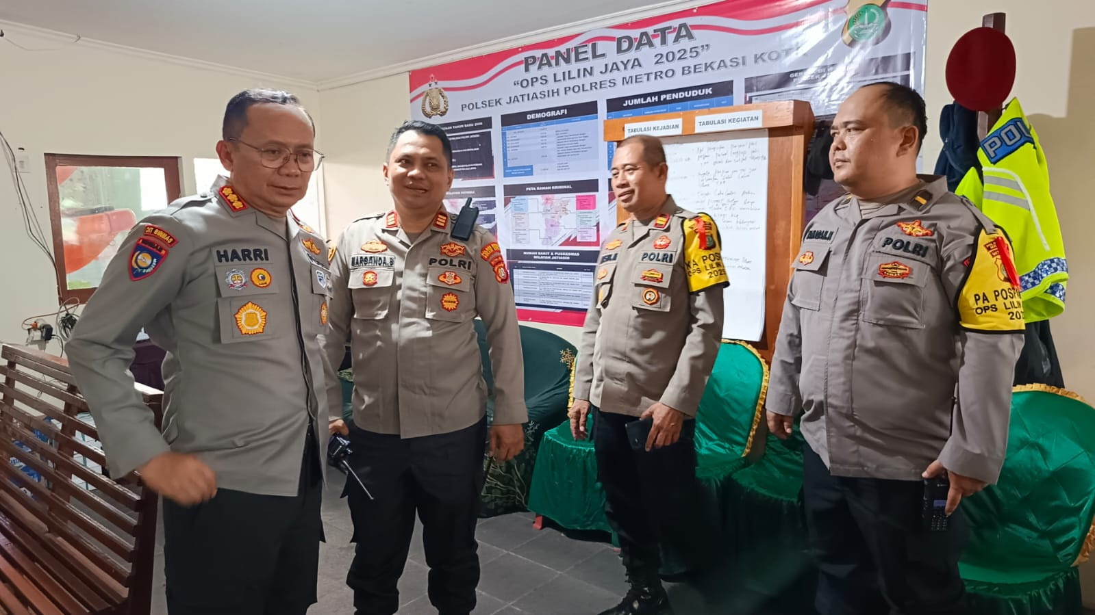 Dir Binmas Polda Metro Jaya Cek Pospam Nataru di Kolong Tol JORR Jatiasih, Pastikan Kesiapsiagaan Personel