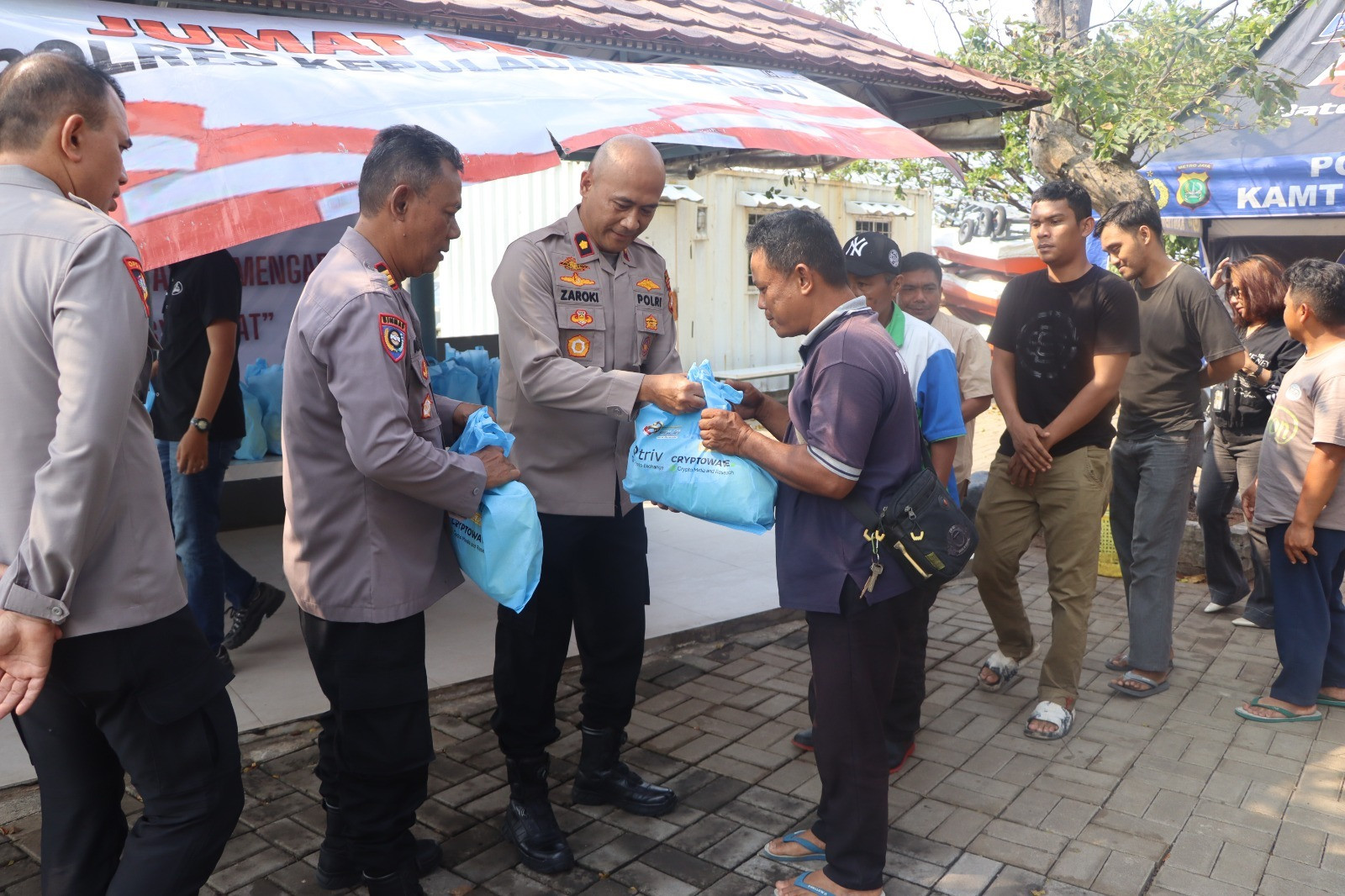 Jumat Peduli, Polres Kepulauan Seribu Perkuat Sinergi Bersama Komunitas Sabuk Kamtibmas