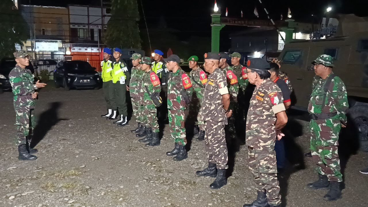 Bersama Anggota Banser dan Pemuda Kerukunan, Kodim 1710/Mimika Kembali Laksanakan Patroli Humanis Jaga Stabilitas Kamtibmas Wilayah