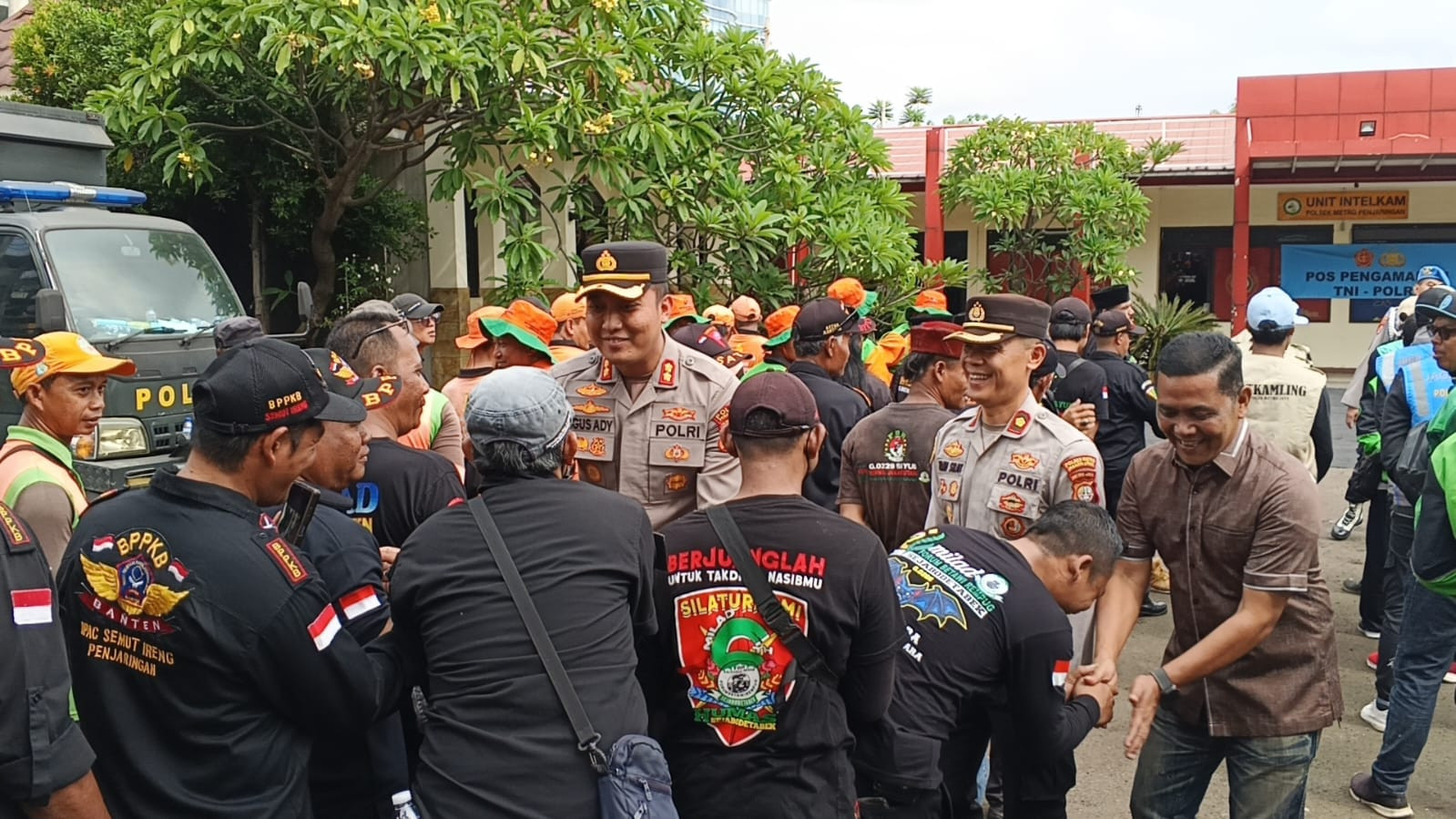 Jaga Jakarta: Polsek Metro Penjaringan Gelar Apel Potmas, Tegaskan Jaga Aturan dan Amanah di Wilayah