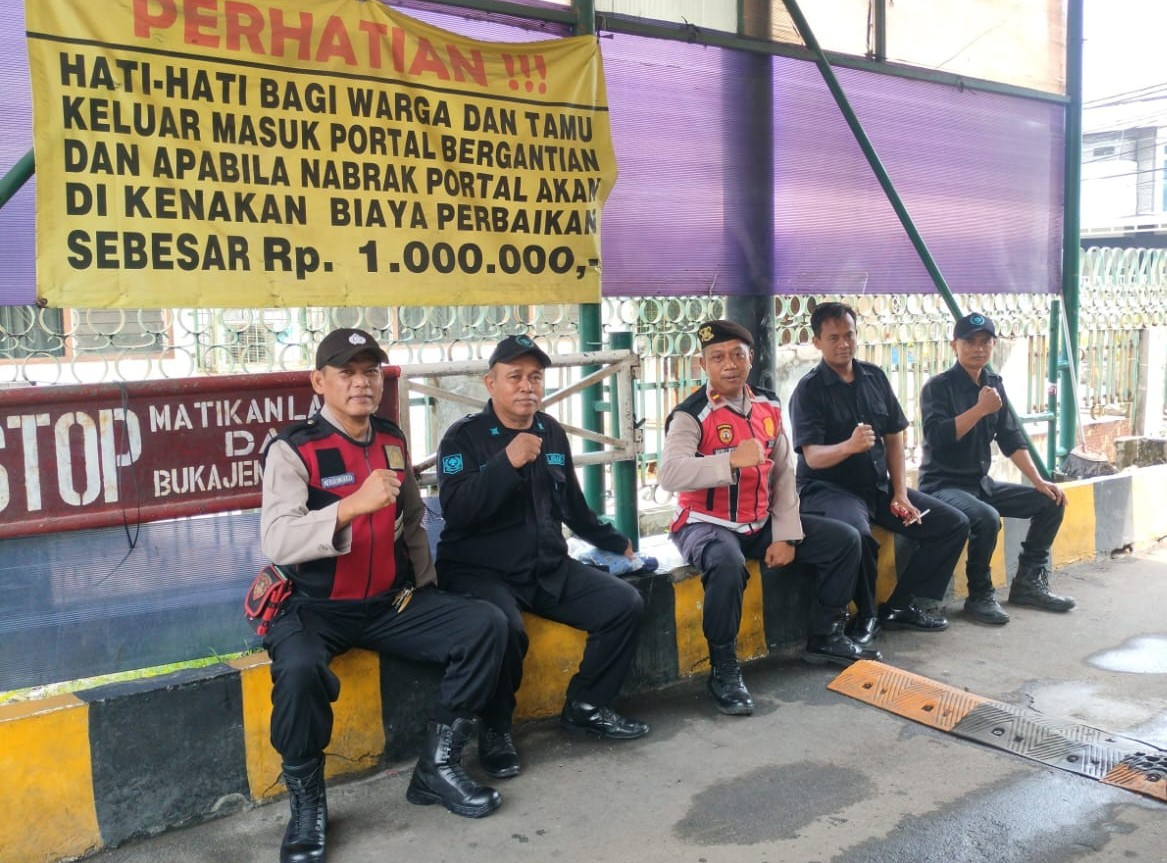 Polsubsektor Pluit Gelar Patroli Dialogis, Perkuat Sinergi Warga Jaga Lingkungan Tetap Kondusif