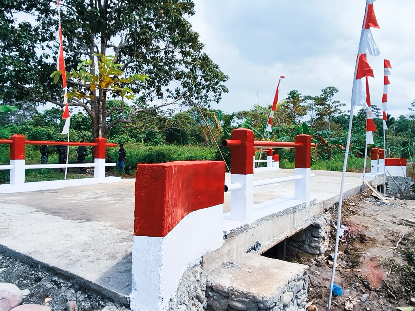 Jembatan Beton Kampung Kaugapu Rampung, Dandim 1710/Mimika: Jadi Penghubung Mobilitas dan Pendorong Perekonomian Warga