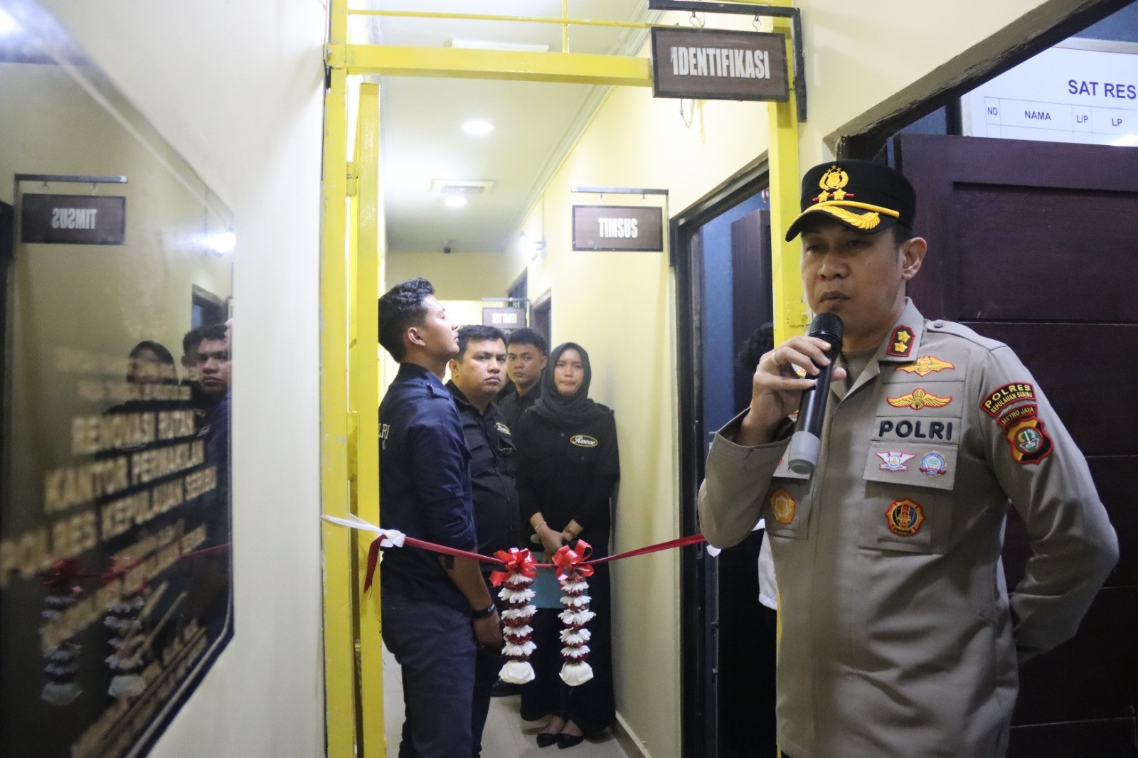 Kapolres Kepulauan Seribu Resmikan Renovasi Rutan Kalibaru Kantor Perwakilan