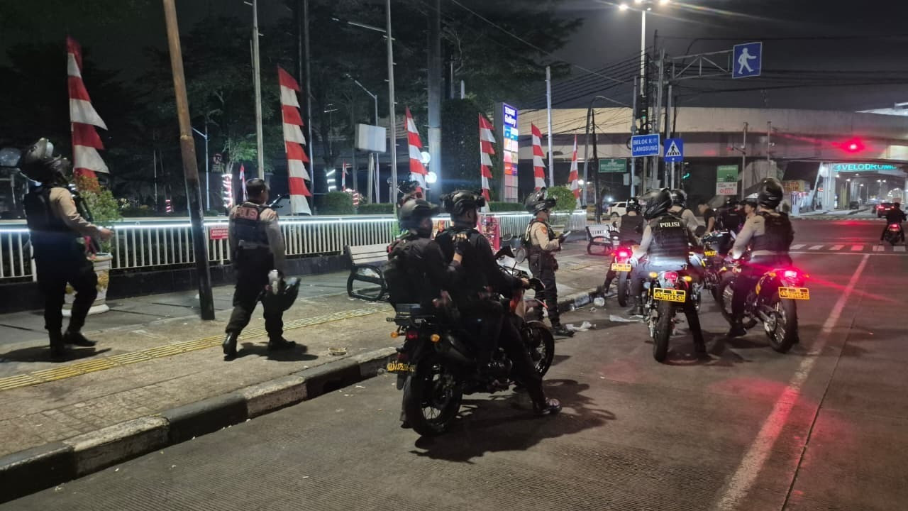 Brimob Polda Metro Jaya Bubarkan Balap Liar, Sembilan Motor Diamankan di Jakarta Timur