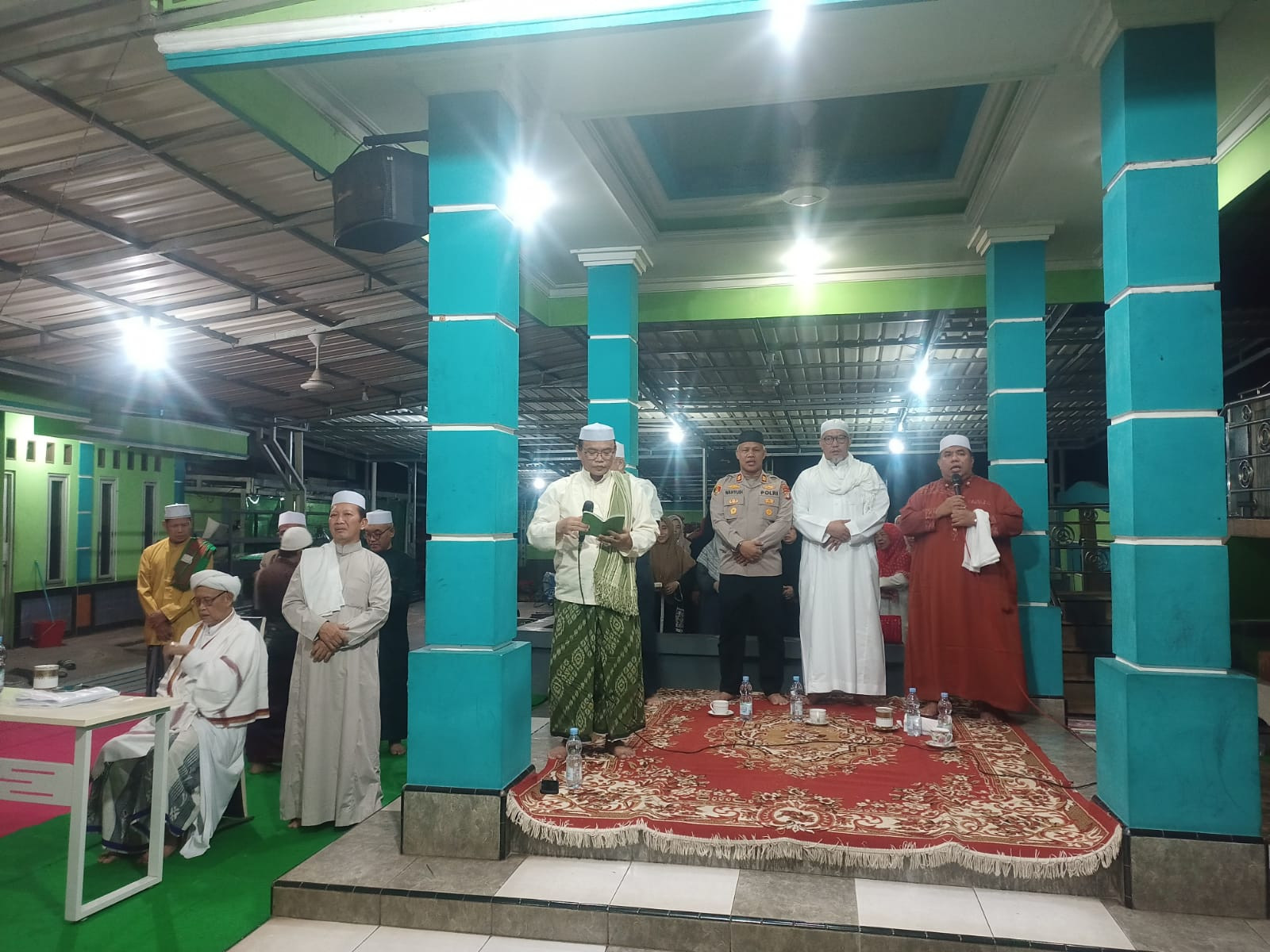 Silaturahmi Kamtibmas Kapolsek Bekasi Barat Hadiri Pengajian Majelis Taklim As Salmaniyah Bintara
