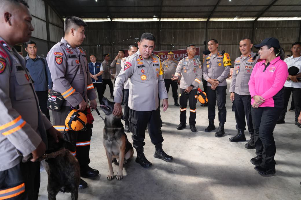 Polda Sumut Kerahkan Unit K9 untuk Percepat Pencarian Korban Banjir Bandang dan Longsor di Tapteng–Sibolga
