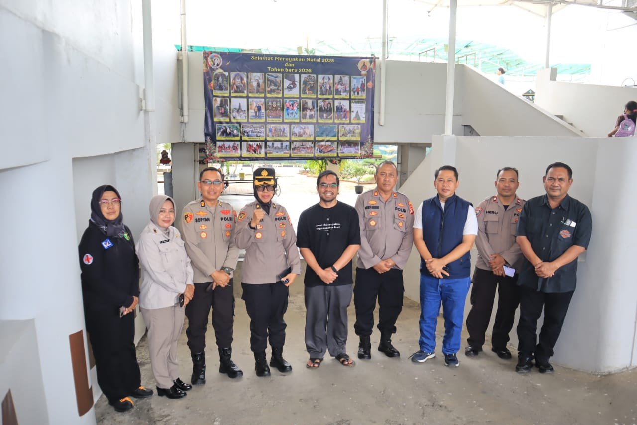 Jelang Perayaan Natal 2025, Polres Metro Bekasi Kota Tinjau Pelaksanaan Ibadah Minggu di Gereja Bekasi Utara