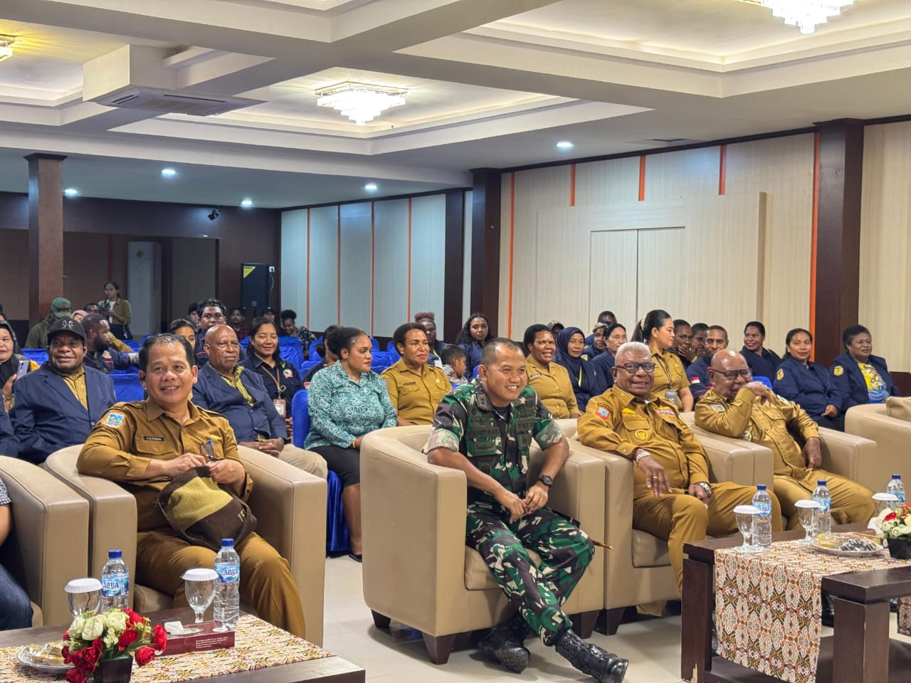 Dandim 1710/Mimika Hadiri Pelantikan Pengurus  Daerah Karang Taruna Kabupaten Mimika Periode 2025-2030