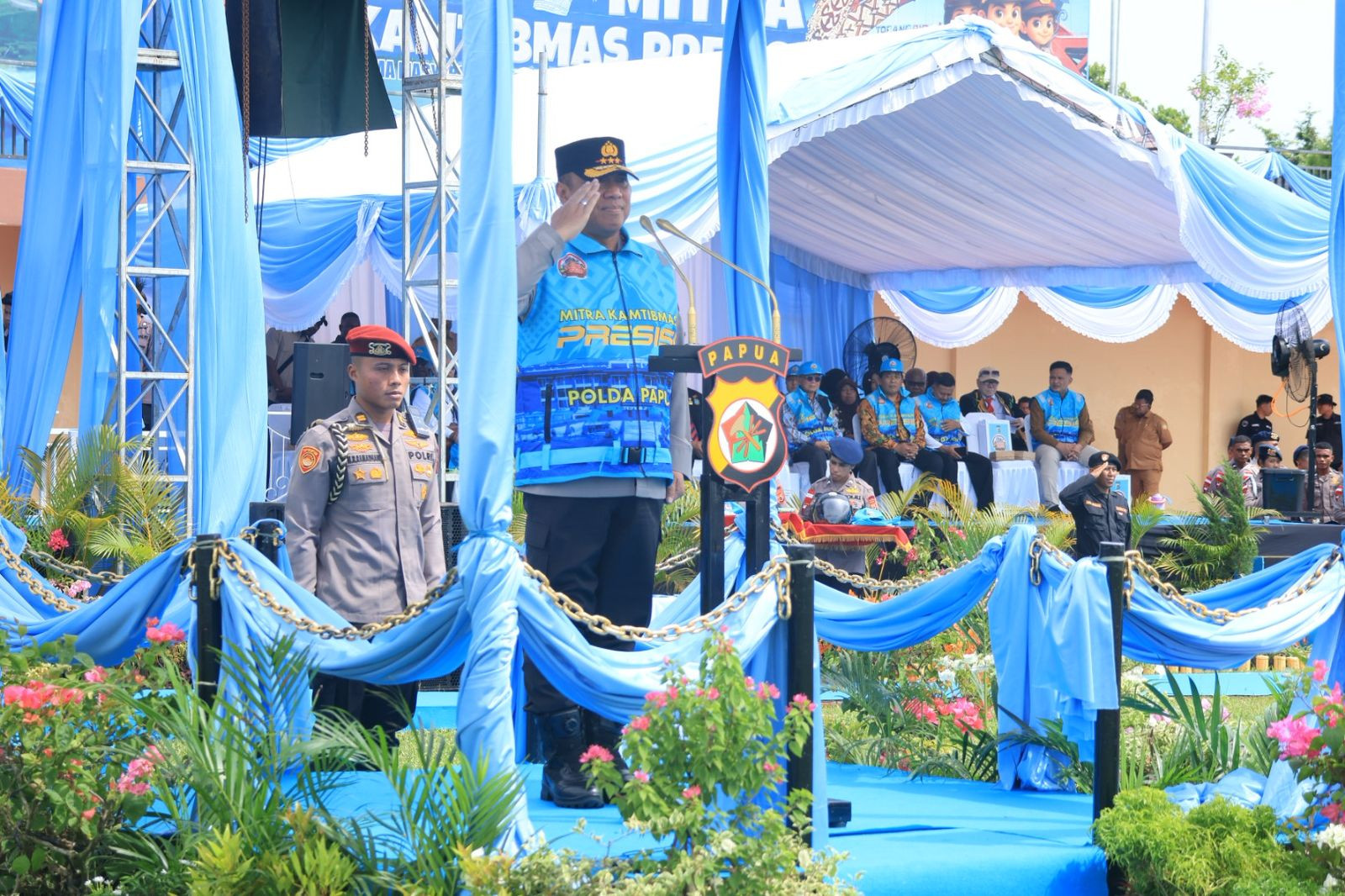 Wakapolri Apresiasi Sinergi Ribuan Mitra Kamtibmas dalam Apel Mitra Kamtibmas Presisi di Polda Papua