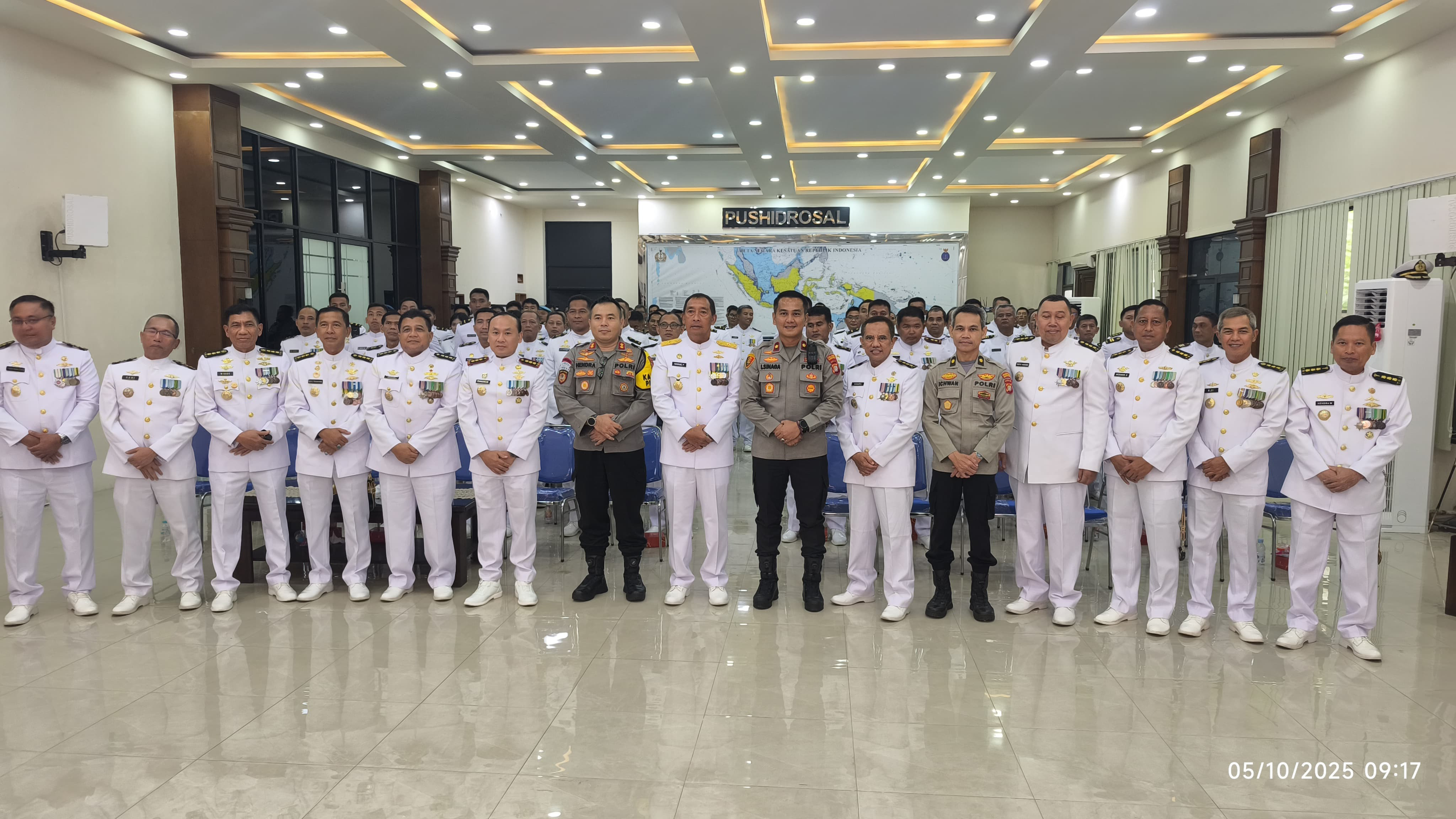 Kapolsek Pademangan Gelar Surprise Party Ucapan HUT TNI ke-80 di Mako Pushidrosal Ancol
