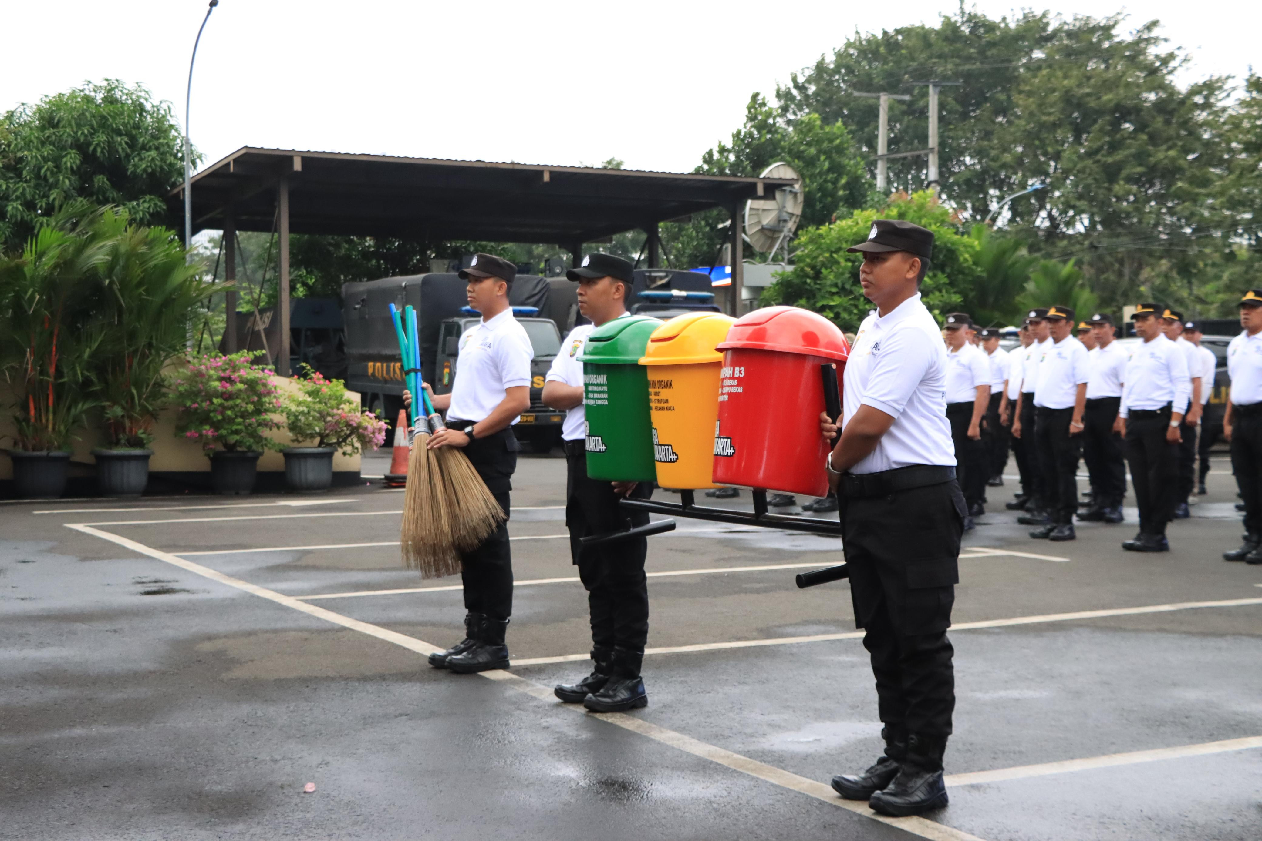 Polres Metro Bekasi Kota Canangkan Jakarta Bersih dan Asri, Wujudkan Lingkungan Sehat Bersama