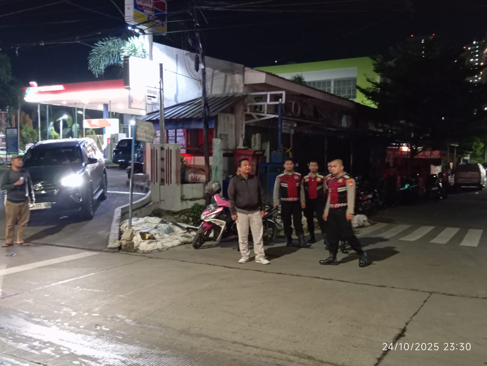 Polsek Metro Penjaringan Gelar Apel KRYD, Antisipasi Tawuran dan Kejahatan Jalanan di Malam Hari