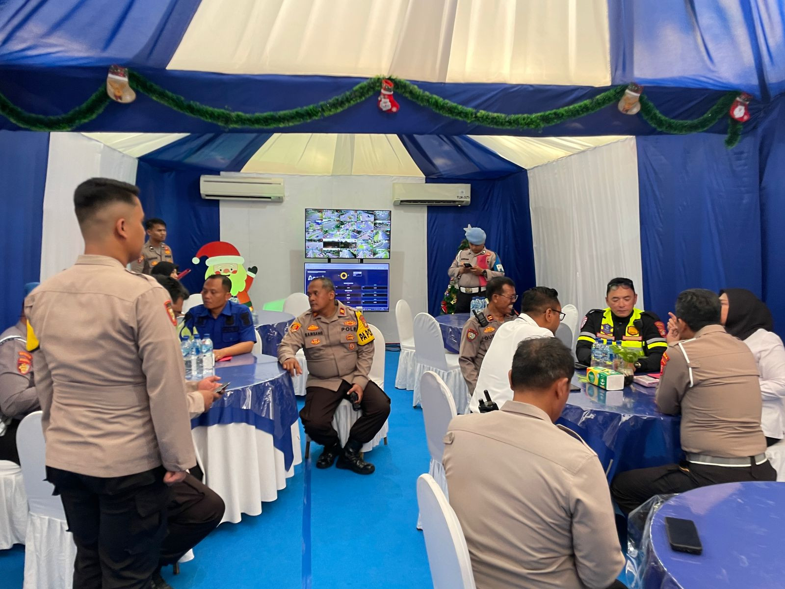 Polda Metro Jaya Tinjau Pos Pelayanan Natal dan Tahun Baru di Ancol