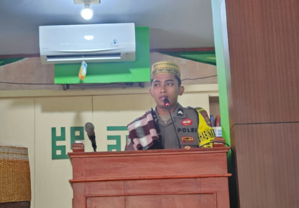 Polisi Jadi Khotib Jumat di Pulau Sabira, Sosok Bripda Jailudin Jadi Sorotan, Polisi yang Berdakwah dari Mimbar Jumat