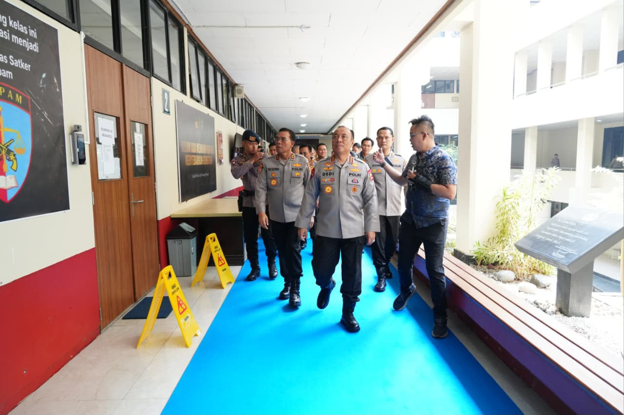Polri Tancap Gas Reformasi Pendidikan: Kurikulum Berbasis HAM, AI, dan Big Data Siap Berlaku 2027