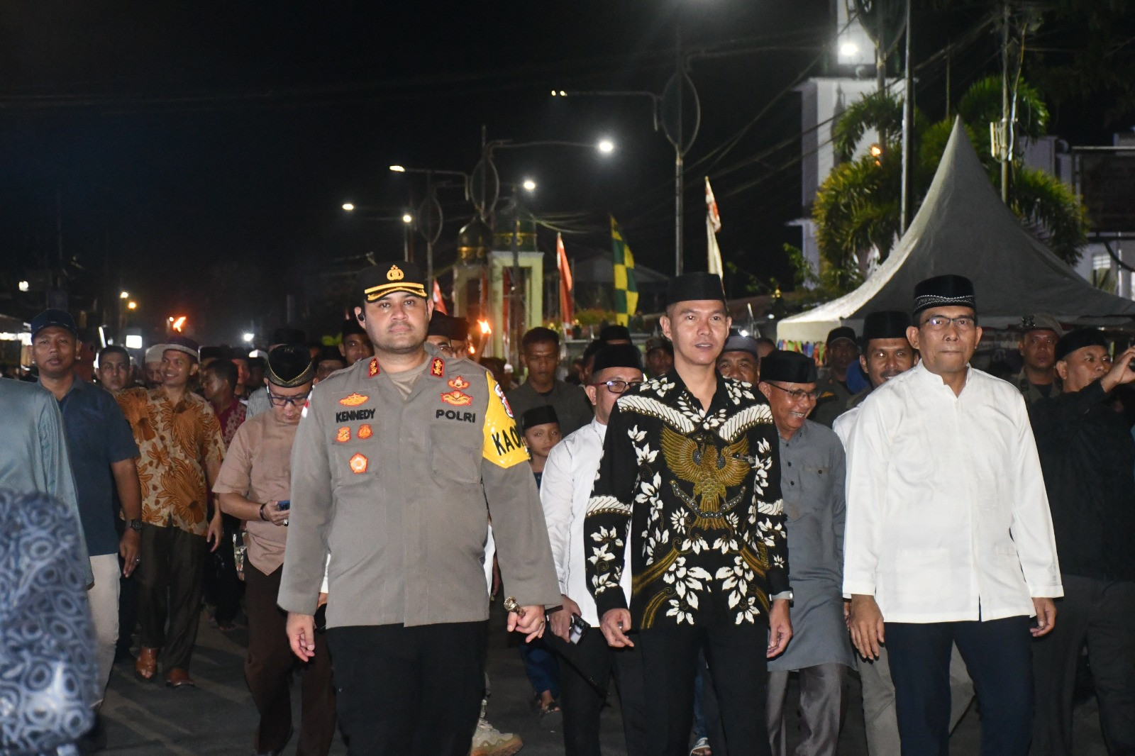 Danlanal Simeulue Hadiri dan Lepas Pawai Takbiran Idul Fitri 1447 H/2026 M di Kabupaten Simeulue