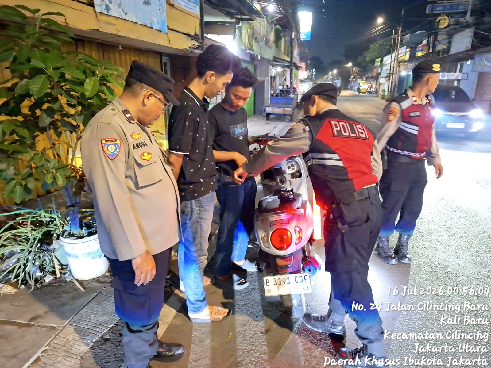 Polsek Cilincing Patroli KRYD, Sasar Titik Rawan Tawuran dan Kejahatan Jalanan di Jakarta Utara